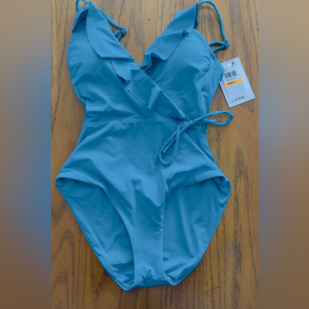 Becca one piece swimsuit. Size small. New with tag.